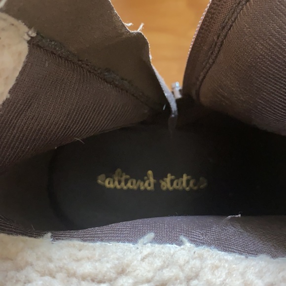 Boots only worn a handful of times! - Picture 3 of 4